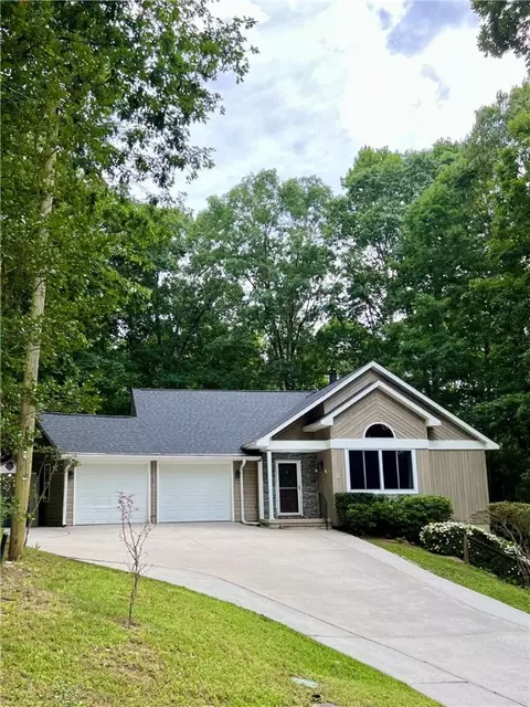 105 Eagle Ct, Westminster, SC 29693