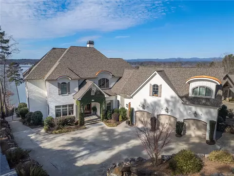 320 Island Dr, Six Mile, SC 29682