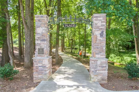 View/Area - 52 Hickory Way, Clemson, SC 29631 photo 2 of 3