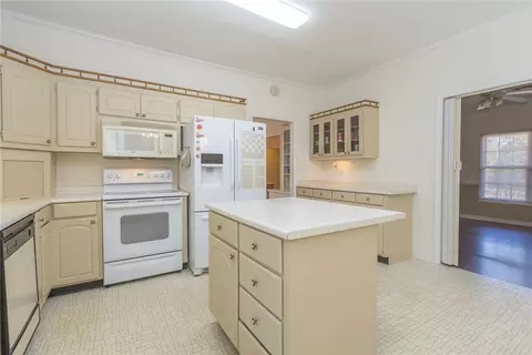 Kitchen - 52 Hickory Way, Clemson, SC 29631 photo 5 of 5
