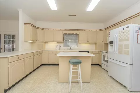 Kitchen - 52 Hickory Way, Clemson, SC 29631 photo 2 of 5