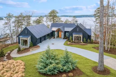 125 Waterfern Ct, Six Mile, SC 29682