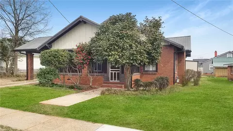 413 S Depot St, Seneca, SC 29678