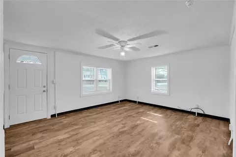 Living - 20 Sanders St, Honea Path, SC 29654 photo 1 of 3