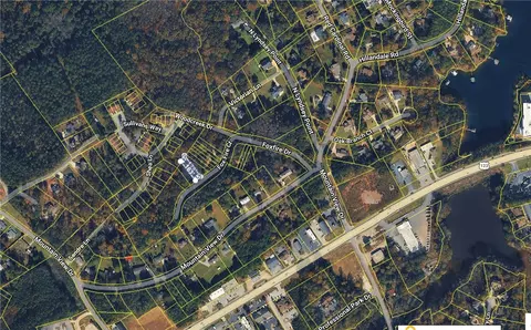 462 Foxfire Ct, Seneca, SC 29672 photo 2