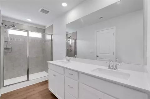 Bath - 515 Brasstown Ct, Pendleton, SC 29670 photo 1 of 1