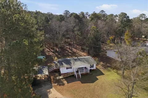 104 Singleton Dr, Townville, SC 29689