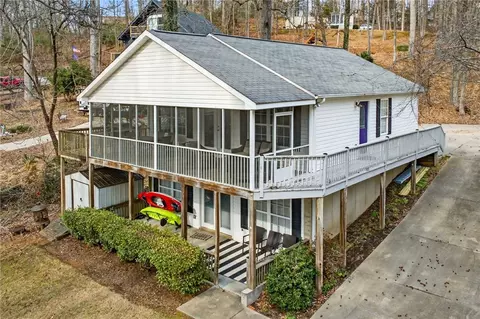 535 Poteet Ln, Seneca, SC 29678
