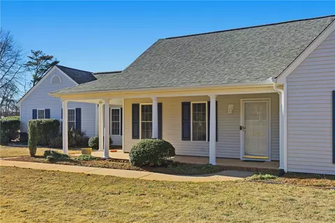 104 Carrie Leigh Ln, Pendleton, SC 29670 photo 2