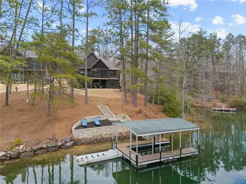918 Longshore Dr, Salem, SC 29676