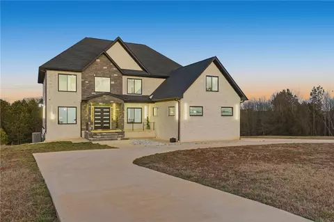 Exterior - 2407 Watkins Road Ext, Anderson, SC 29625 photo 5 of 6