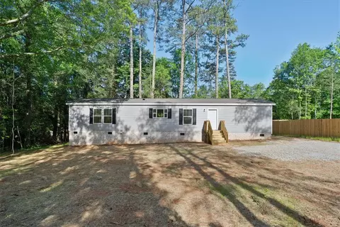 289 N Davis Dr, Fair Play, SC 29643