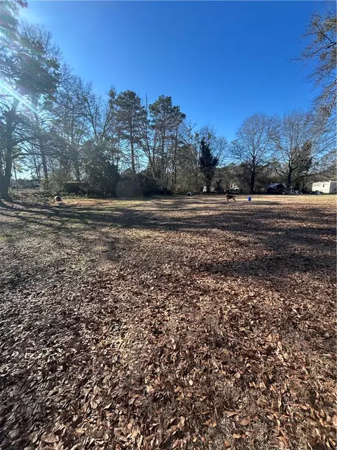 Exterior - 104-110 White Pine Rd, Toccoa, GA 30577 photo 5 of 10