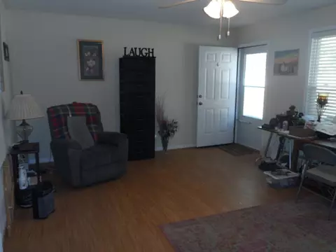 Living - 104-110 White Pine Rd, Toccoa, GA 30577 photo 3 of 4