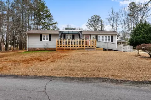 401 Margie Ct, Seneca, SC 29678