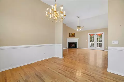Living - 112 Jester Ct, Williamston, SC 29697 photo 6 of 6