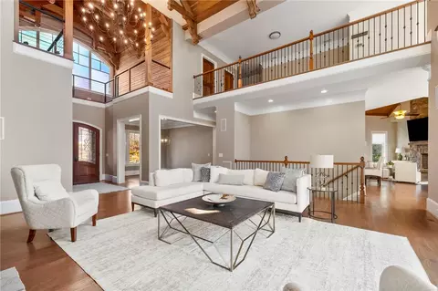 Living - 314 Palmer Way, Sunset, SC 29685 photo 1 of 2