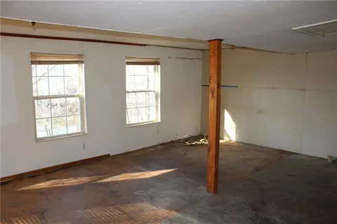 2221 Roach Cir, Anderson, SC 29625 photo 9