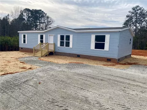 384 Skippers Lodge Rd, Cross Hill, SC 29332