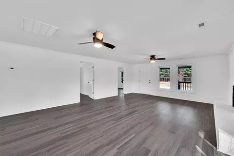 801 Cherokee Rd, Pelzer, SC 29669 photo 13