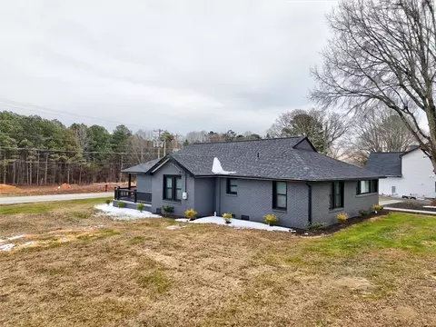 801 Cherokee Rd, Pelzer, SC 29669 photo 7