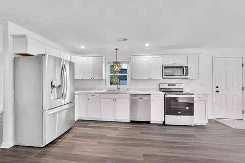 801 Cherokee Rd, Pelzer, SC 29669 photo 17