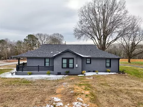 801 Cherokee Rd, Pelzer, SC 29669 photo 6