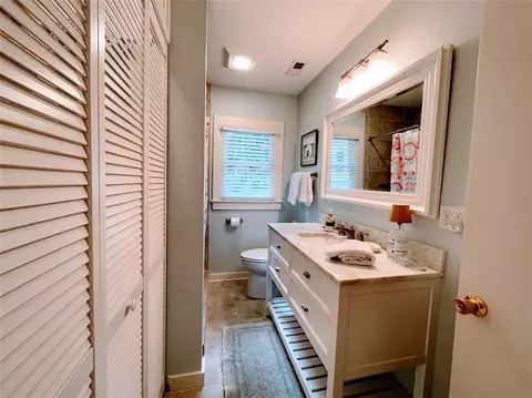 Bath - 103 Poole Ln, Clemson, SC 29631 photo 5 of 8
