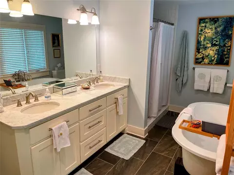 Bath - 103 Poole Ln, Clemson, SC 29631 photo 3 of 8