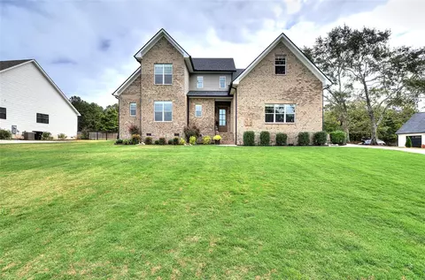 Exterior - 104 Jericho Cir, Williamston, SC 29697 photo 2 of 12