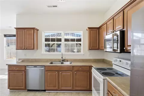 213 Worcester Ln, Easley, SC 29642 photo 11