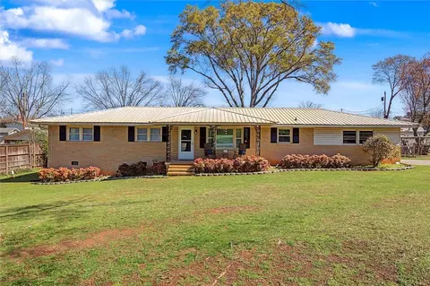 305 Clearview Dr, Anderson, SC 29625