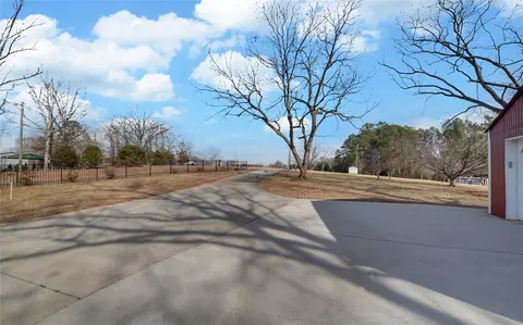 142 C C Cir, Hartwell, GA 30643 photo 3