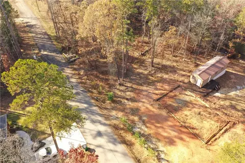206 Tanglewood Dr, Westminster, SC 29693