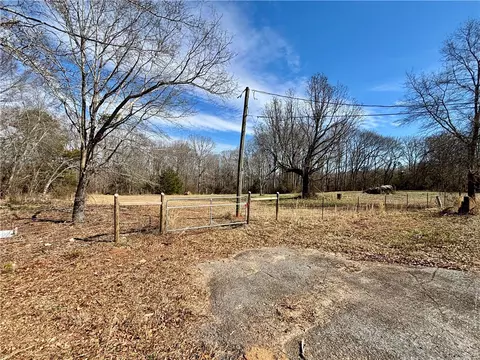 129 Latimer Rd, Anderson, SC 29626