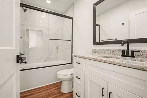 Bath - 202 Pine St, Easley, SC 29640 photo 5 of 5