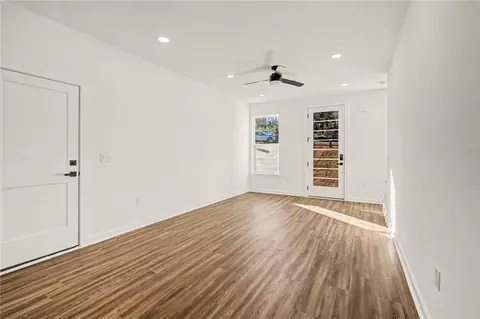 Living - 202 Pine St, Easley, SC 29640 photo 2 of 2