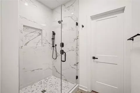 Bath - 202 Pine St, Easley, SC 29640 photo 3 of 5