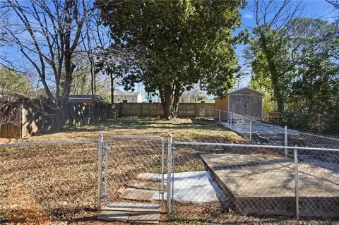 Exterior - 118 N 4th St, Easley, SC 29640 photo 2 of 4
