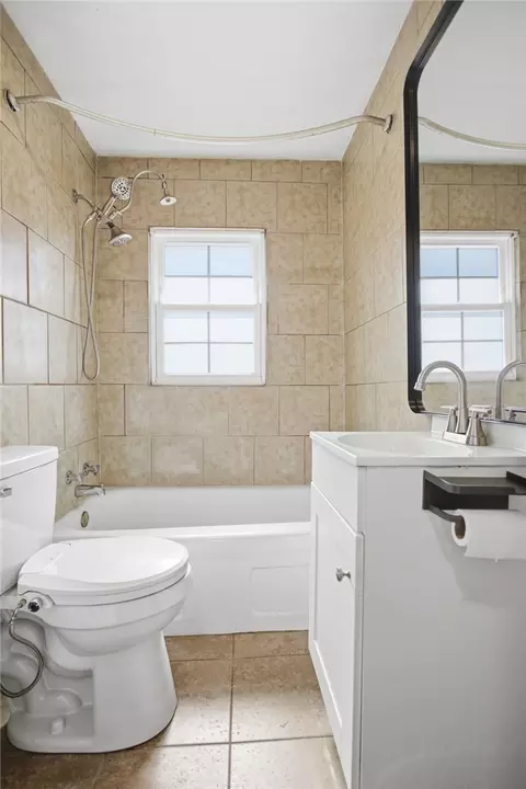 Bath - 118 N 4th St, Easley, SC 29640 photo 1 of 1