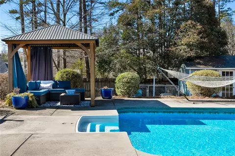 Exterior - 112 Rustic Ln, Anderson, SC 29621 photo 7 of 8