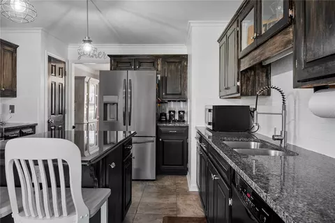 Kitchen - 112 Rustic Ln, Anderson, SC 29621 photo 3 of 5
