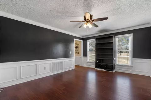 Living - 112 Rustic Ln, Anderson, SC 29621 photo 1 of 1