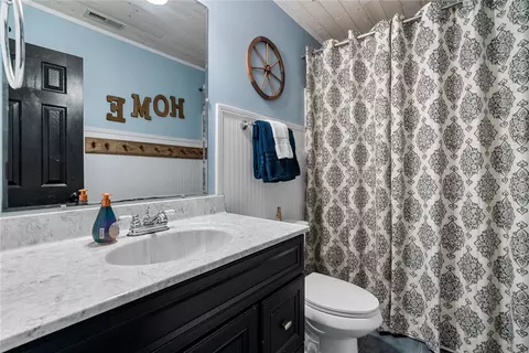 Bath - 112 Rustic Ln, Anderson, SC 29621 photo 6 of 7