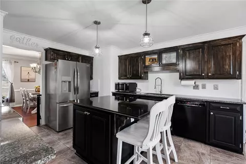 Kitchen - 112 Rustic Ln, Anderson, SC 29621 photo 4 of 5