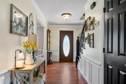 Entry Way - 112 Rustic Ln, Anderson, SC 29621 photo 2 of 7