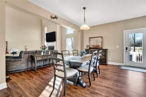 116 Faye Cir, Easley, SC 29640 photo 10