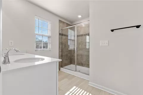Bath - 452 Bee Cove Way, Pendleton, SC 29670 photo 4 of 4