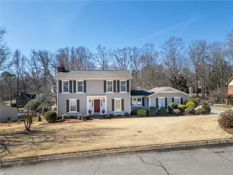 Exterior - 204 Warrington Dr, Easley, SC 29642 photo 2 of 14