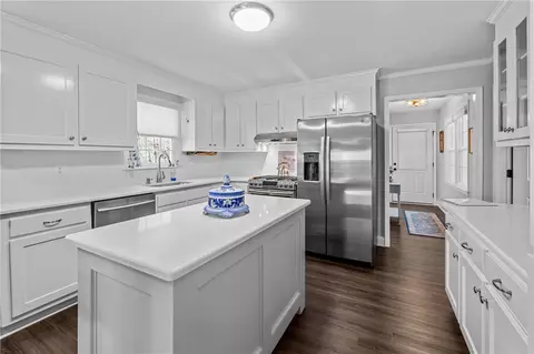Kitchen - 204 Warrington Dr, Easley, SC 29642 photo 1 of 5
